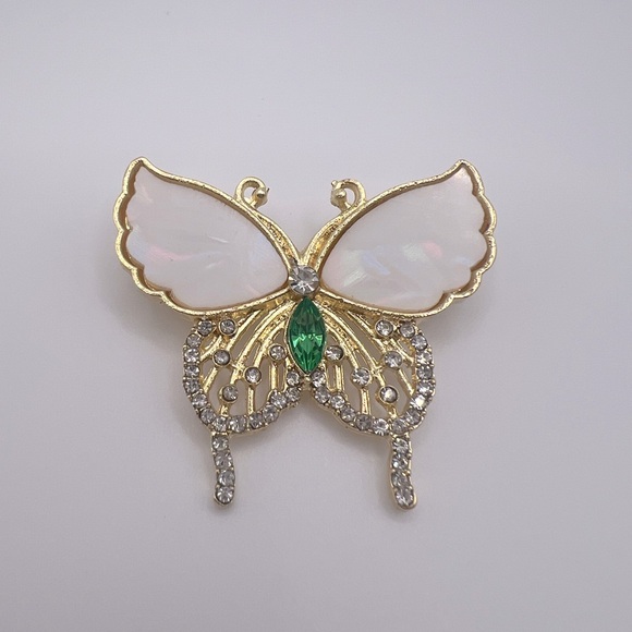 Butterfly Gold Tone Brooch Pin - Picture 1 of 2